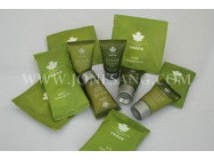 賓館客房一次性用品批發(fā)指南 價(jià)格、品類(lèi)與選購(gòu)要點(diǎn)